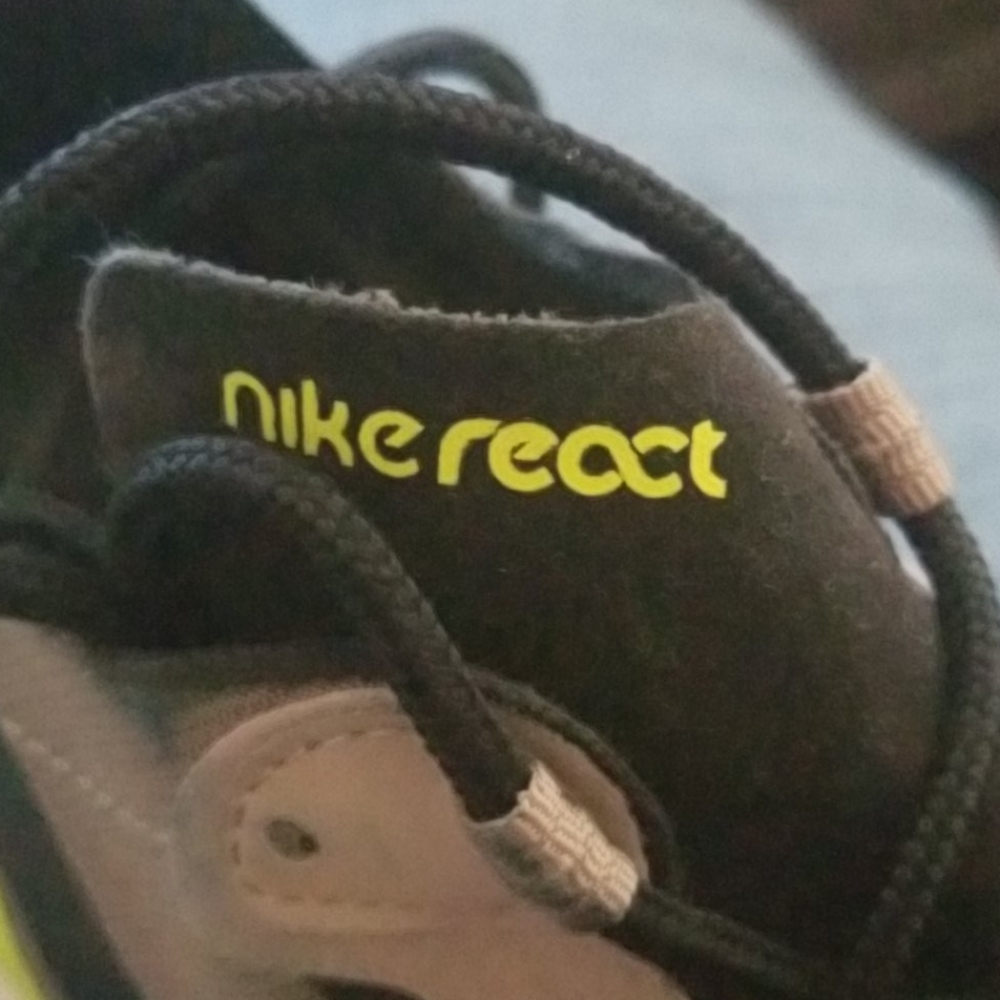 Nike Sneakers - Picture 5 of 5